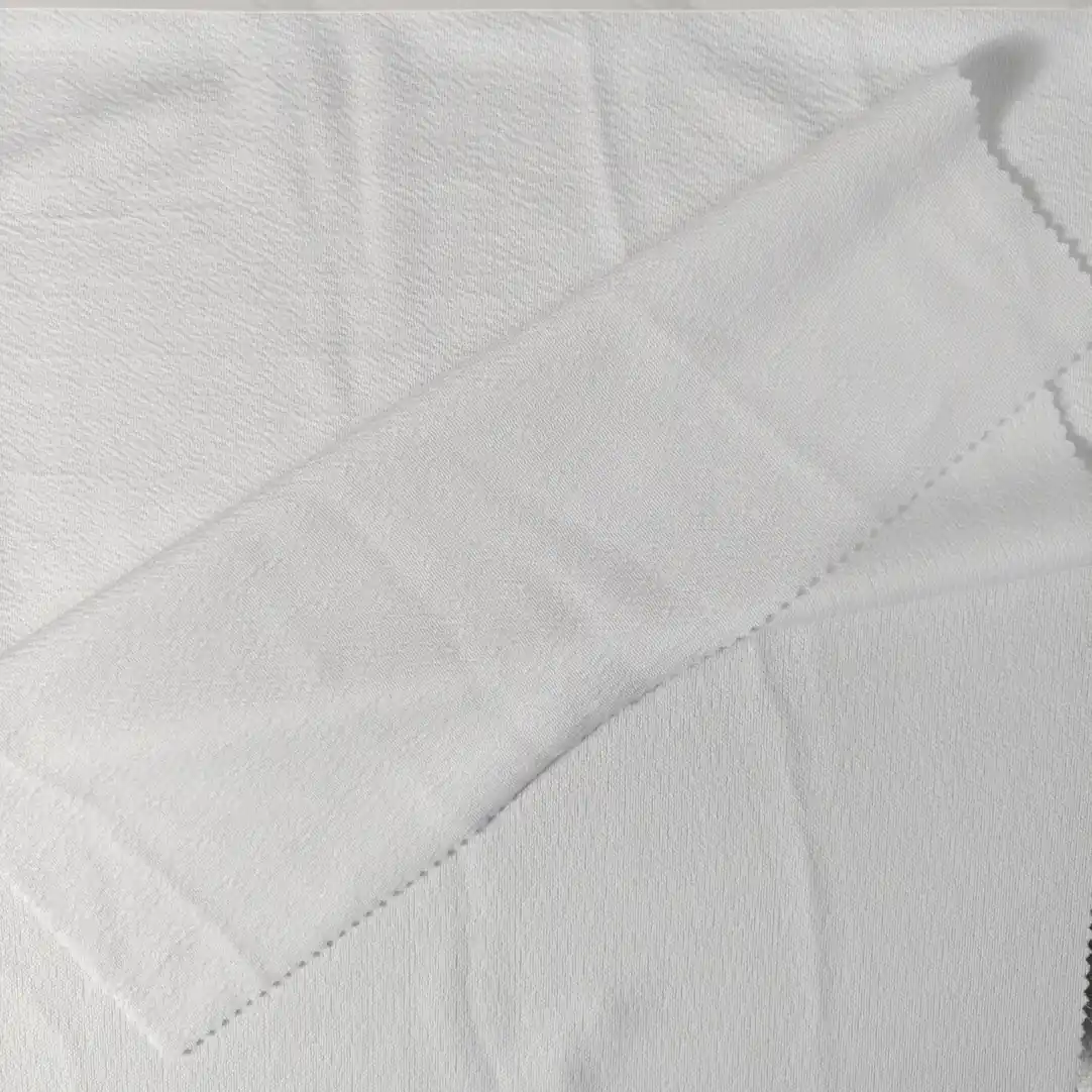 Textured pique fabric surface